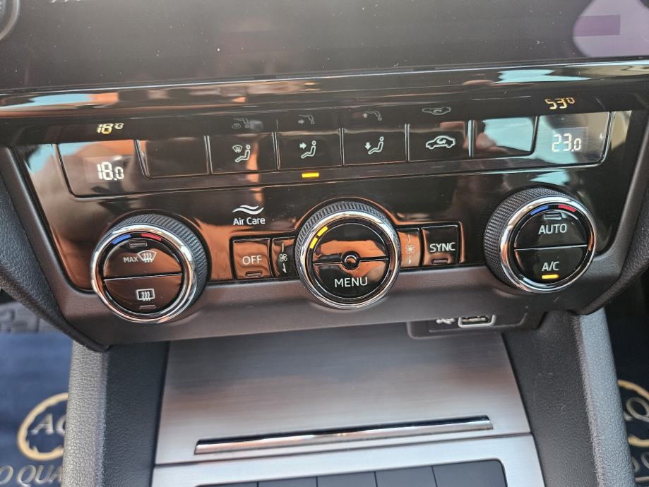 Škoda Octavia Combi 1,6 TDI /NAVIGACIJA / REDIZAJN / 24MJ.JAMSTVO TOP, fotografija 14