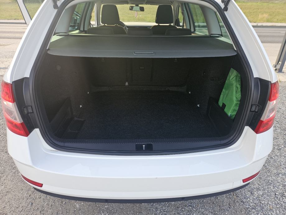Škoda Octavia Combi 1,6 TDI /NAVIGACIJA / REDIZAJN / 24MJ.JAMSTVO TOP, fotografija 17