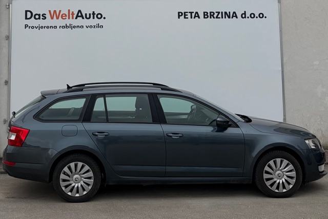 Škoda Octavia Combi 1,6 TDI, fotografija 4