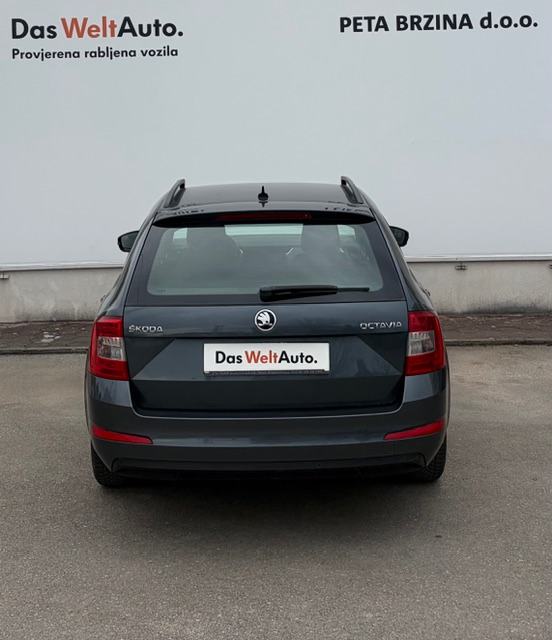 Škoda Octavia Combi 1,6 TDI, fotografija 6
