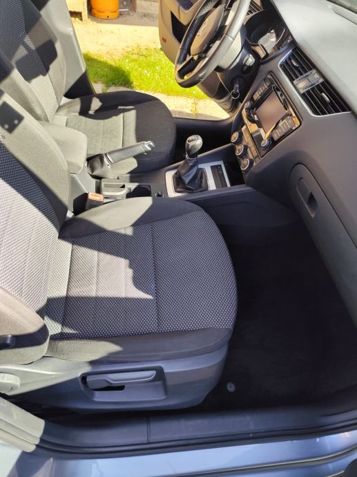 Škoda Octavia Combi 1,6 TDI - REGISTRIRANA GODINU DANA, fotografija 9