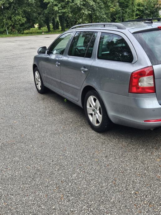 Škoda Octavia Combi 1,6 TDI, fotografija 3