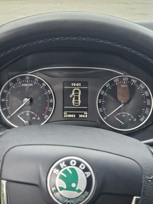 Škoda Octavia Combi 1,6 TDI, fotografija 9