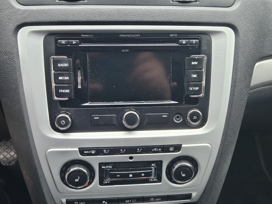 Škoda Octavia Combi 1,6 TDI, fotografija 10