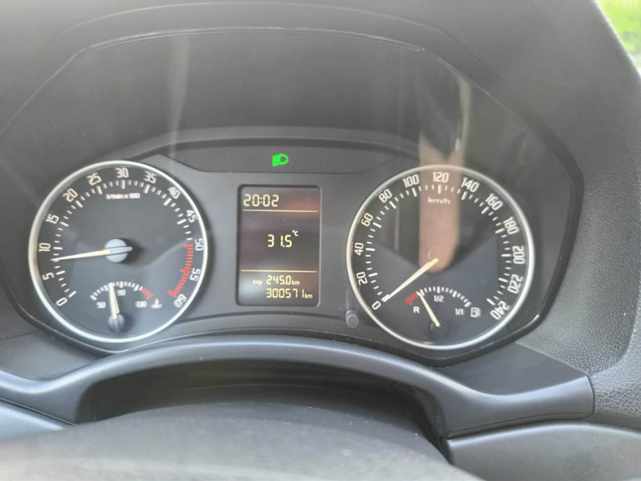 Škoda Octavia Combi 1,6 TDI, fotografija 6