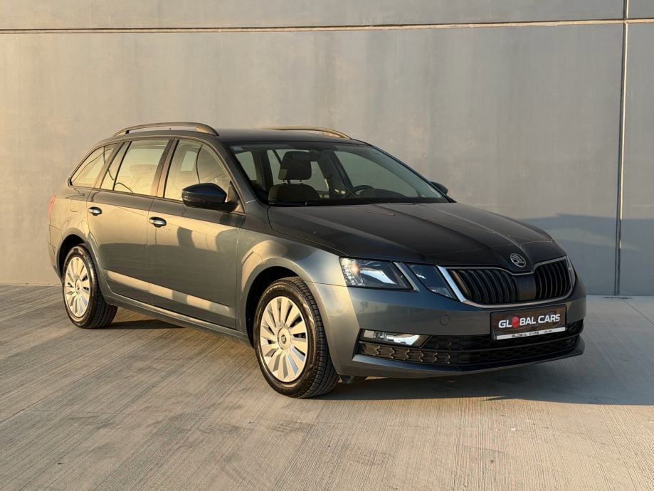 Škoda Octavia Combi 1,6 TDI, fotografija 4