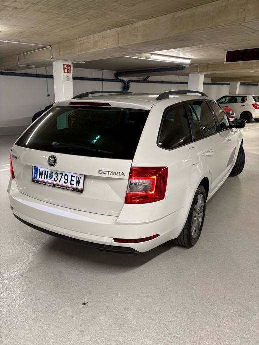 Škoda Octavia Combi 1,6 TDI, fotografija 16