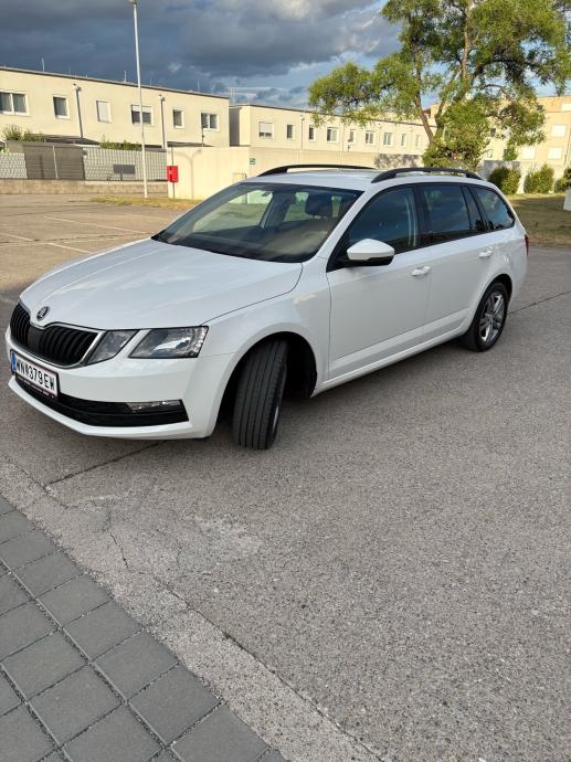 Škoda Octavia Combi 1,6 TDI, fotografija 20