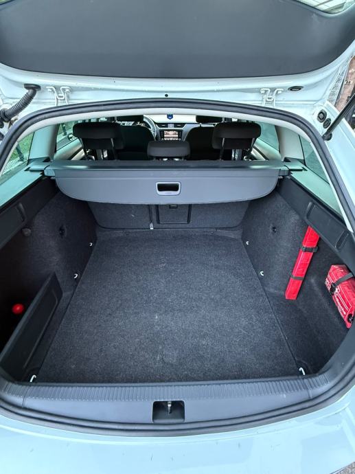 Škoda Octavia Combi 1,6 TDI, fotografija 7