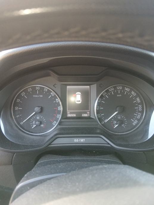 Škoda Octavia Combi 1,6 TDI, fotografija 2