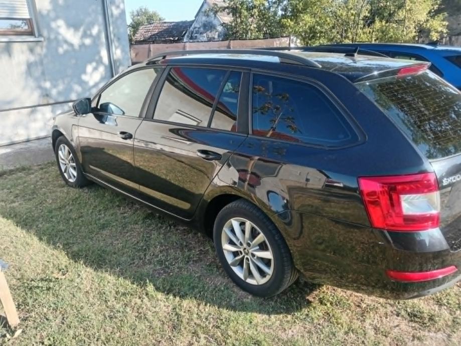 Škoda Octavia Combi 1,6 TDI, fotografija 4