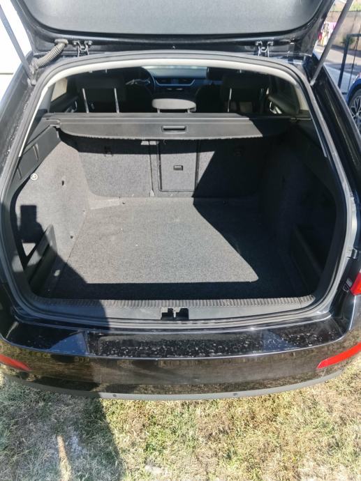 Škoda Octavia Combi 1,6 TDI, fotografija 5