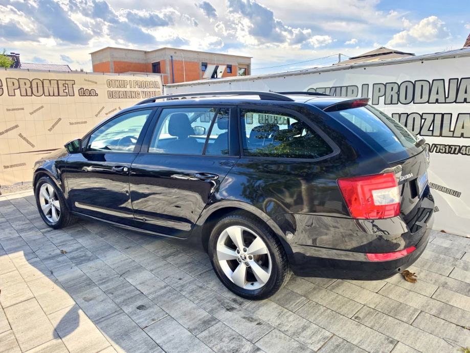 Škoda Octavia Combi 1,6 TDI =KLIMA=REG 4/27= KAO NOV= KARTICE-36 RATA, fotografija 18