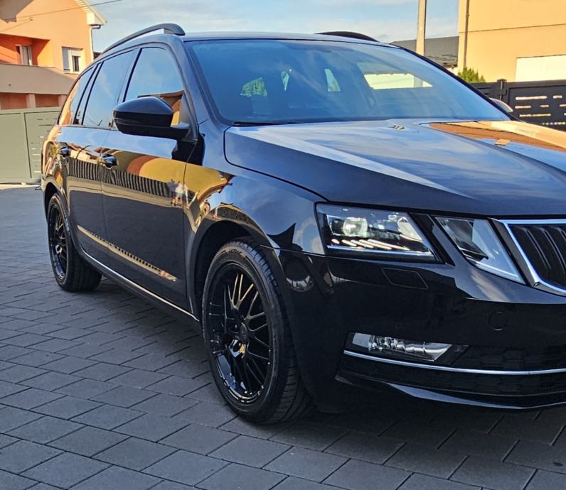 Škoda Octavia Combi 1,6 TDI☆Hr auto☆virtual copit☆full led☆, fotografija 4
