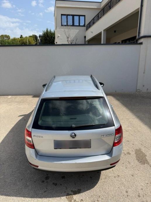 Škoda Octavia Combi 1,6 TDI, fotografija 14