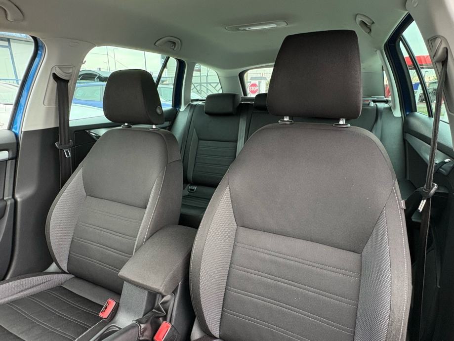 Škoda Octavia Combi 1,6 TDI, fotografija 10