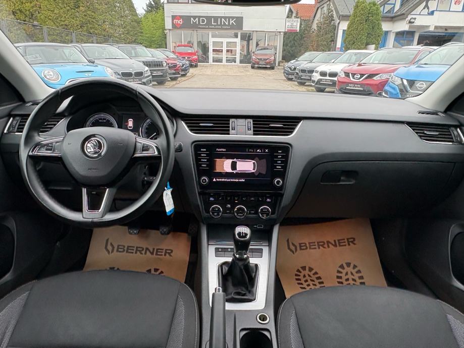 Škoda Octavia Combi 1,6 TDI, fotografija 9