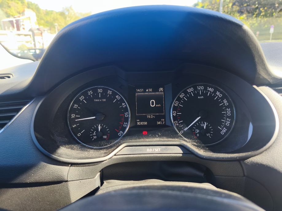 Škoda Octavia Combi 1,6 TDI, fotografija 14