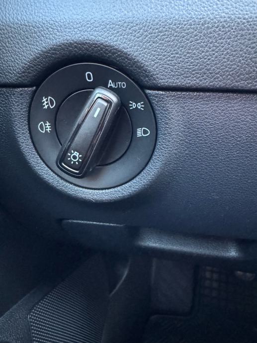 Skoda Octavia Combi 1.6 TDI, fotografija 12