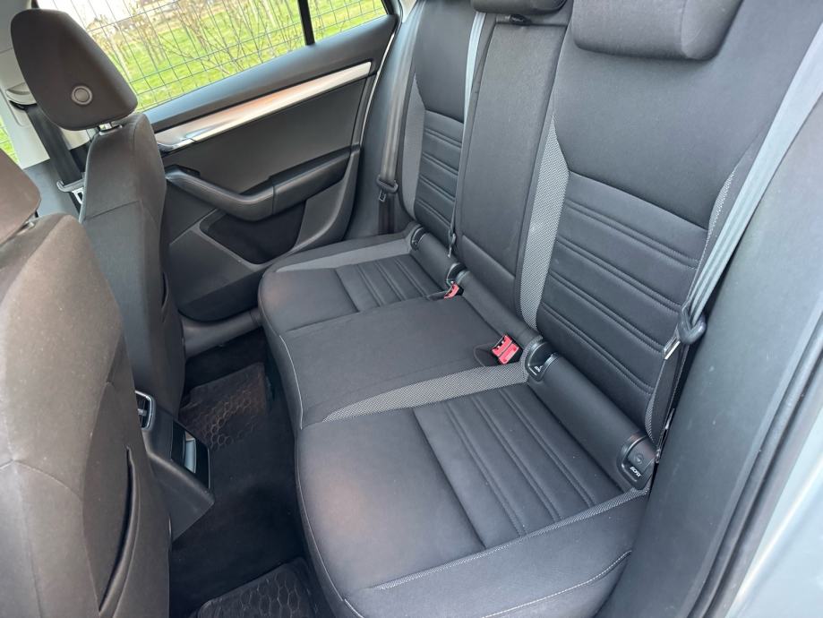 Skoda Octavia Combi 1.6 TDI, fotografija 8