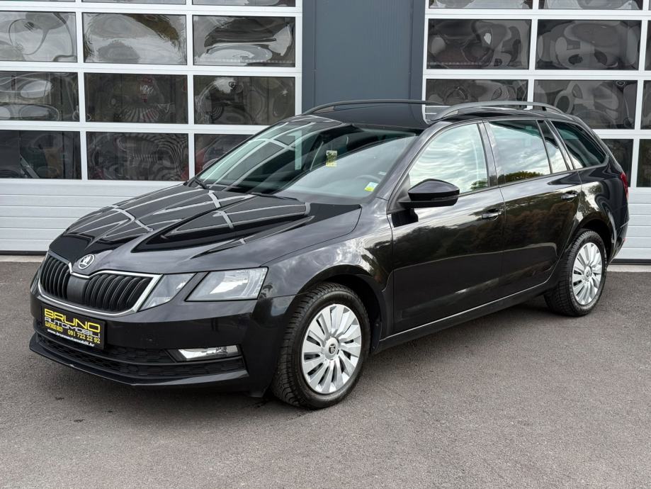 Škoda Octavia Combi 1,6 TDI  NAVIGACIJA/VELIKI SERVIS/REG-04/27