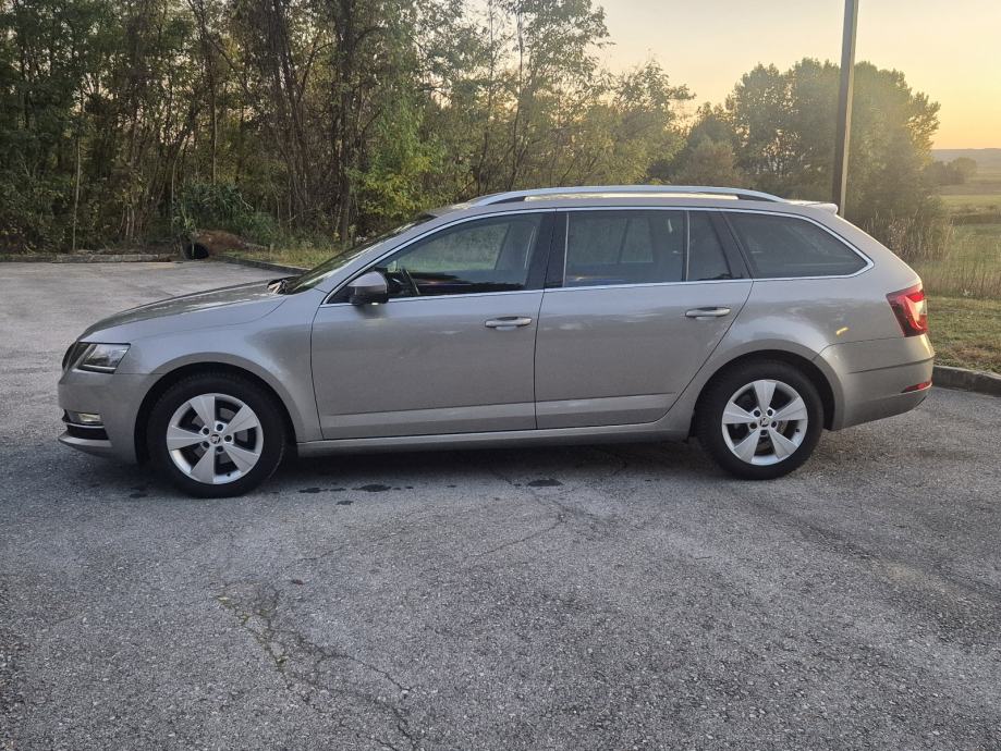Škoda Octavia Combi 1.6 TDI (2019.) – STYLE, Virtual Cockpit, Full LED, fotografija 2