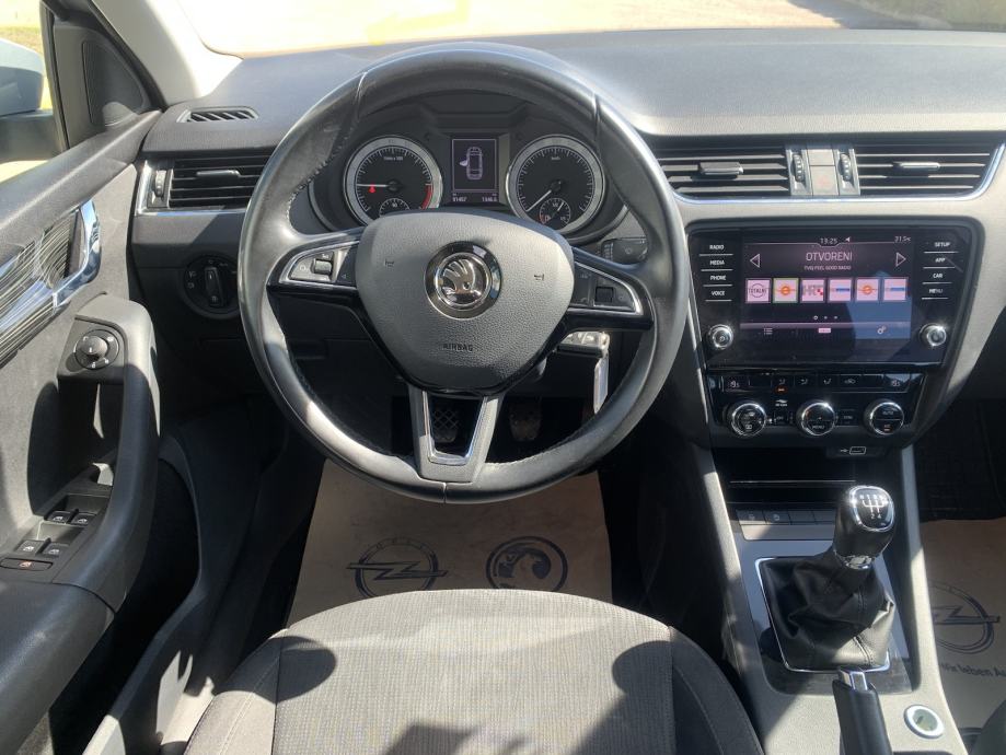 Škoda Octavia Combi 1,6 TDI Style - JAMSTVO, fotografija 12