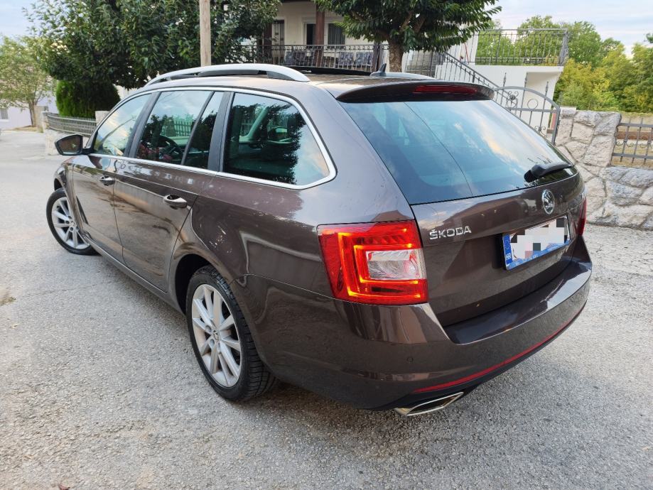 Škoda Octavia Combi 1,6 TDI,VRS,DSG,panorama,full led, Navigacija, fotografija 3