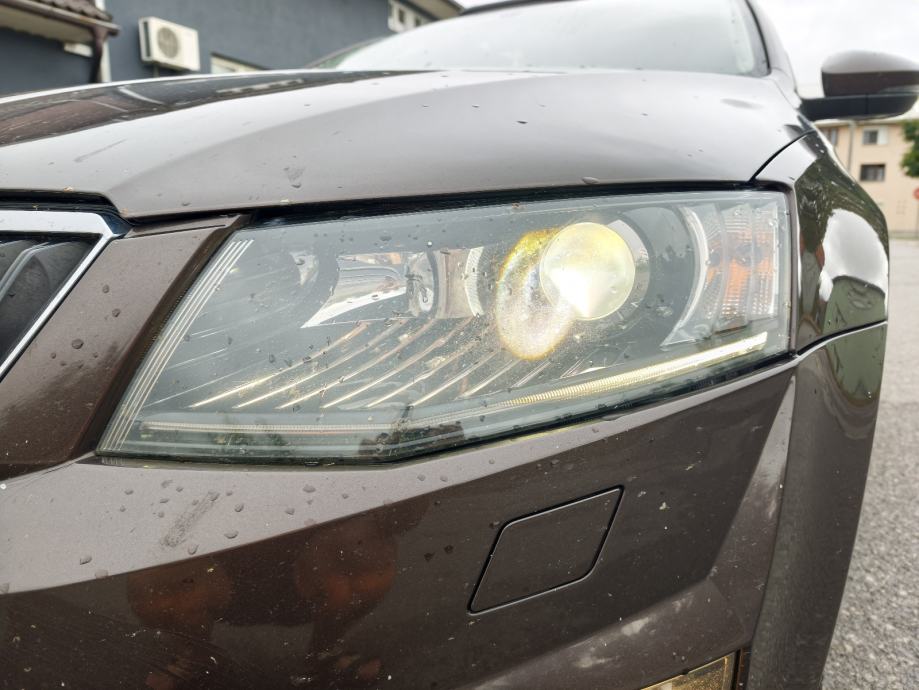 Škoda Octavia Combi 1,6 TDI,VRS,DSG,panorama,full led, Navigacija, fotografija 15