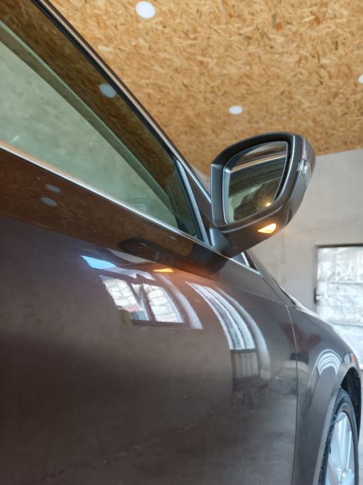 Škoda Octavia Combi 1,6 TDI,VRS,DSG,panorama,full led, Navigacija, fotografija 16