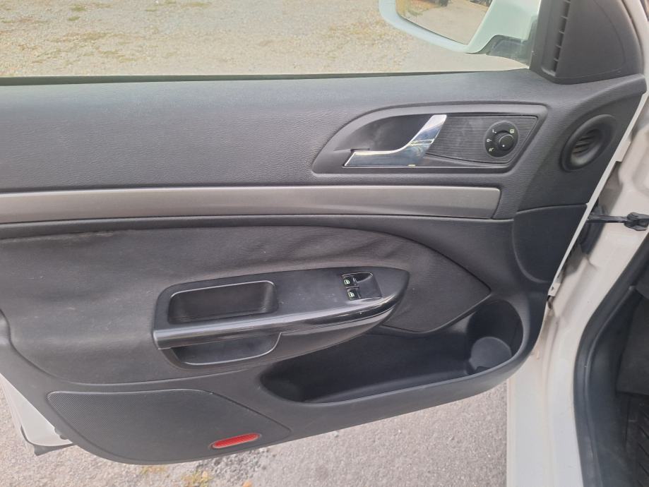 Škoda Octavia Combi 1,9 TDI, fotografija 9