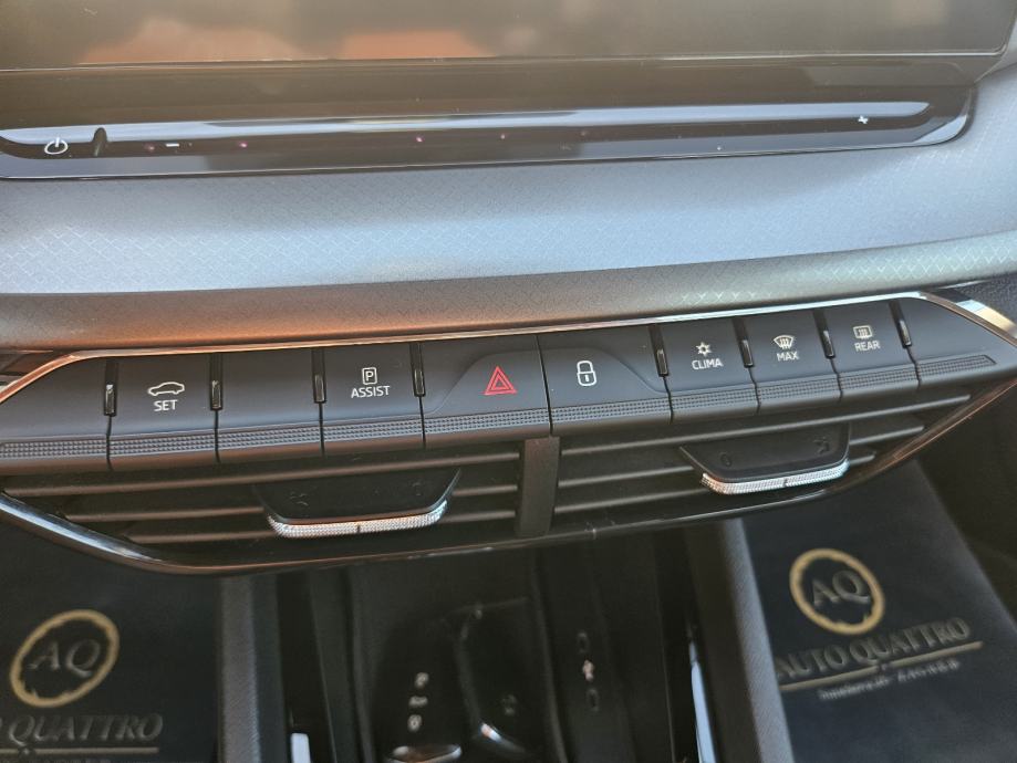 Škoda Octavia Combi 2,0 TDI VIRTUAL / NAVI /DSG/F1/ LED/ 24 MJ.JAMSTVO, fotografija 14
