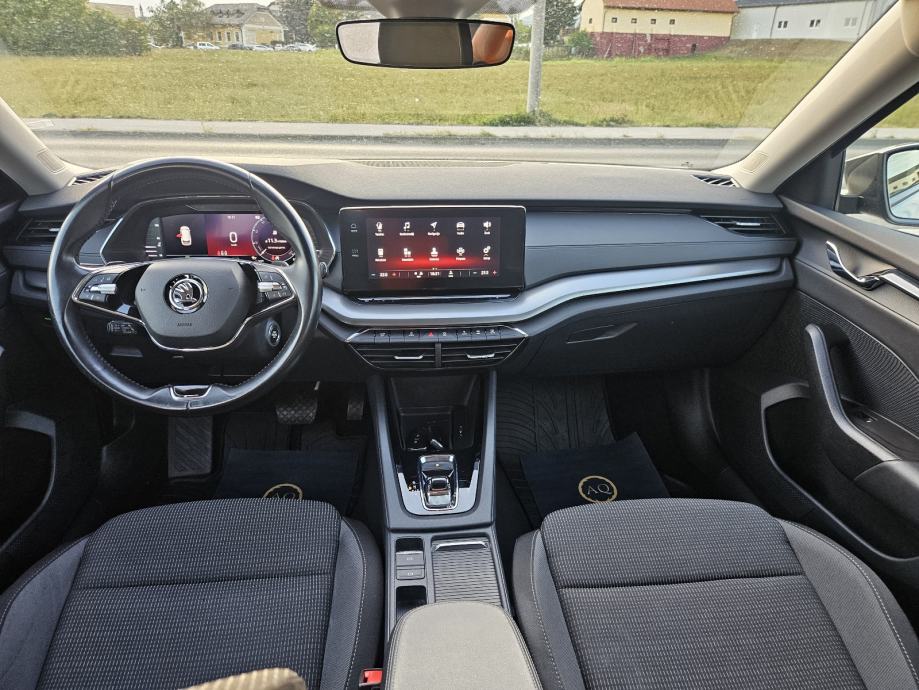Škoda Octavia Combi 2,0 TDI VIRTUAL / NAVI /DSG/F1/ LED/ 24 MJ.JAMSTVO, fotografija 12