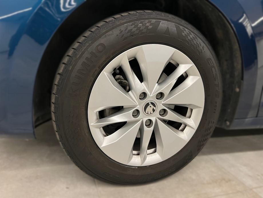 Škoda Octavia Combi 2.0 TDI Ambition - 3 godine jamstva, fotografija 11