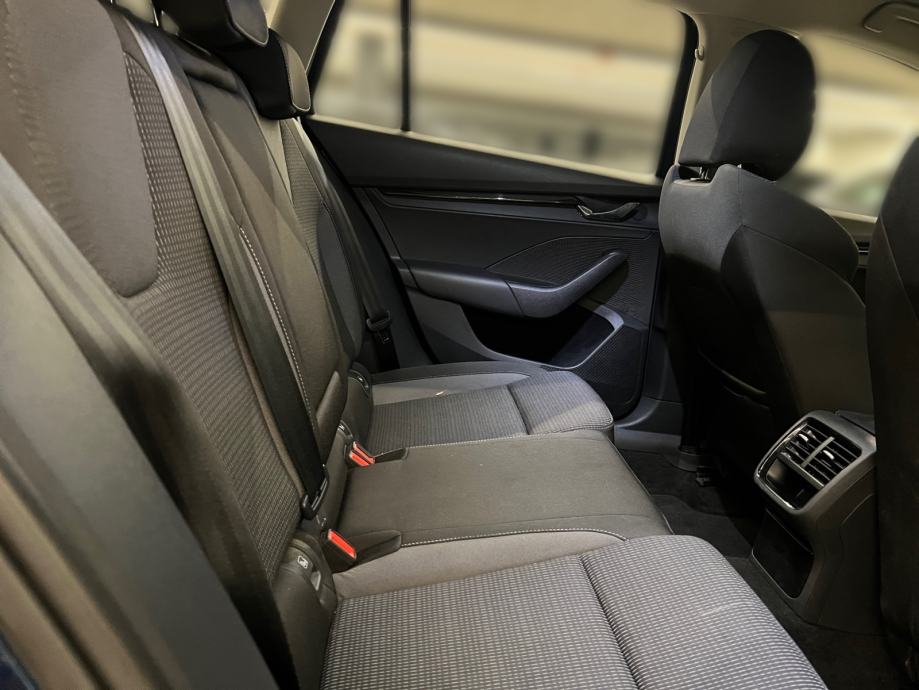 Škoda Octavia Combi 2.0 TDI Ambition - 3 godine jamstva, fotografija 18
