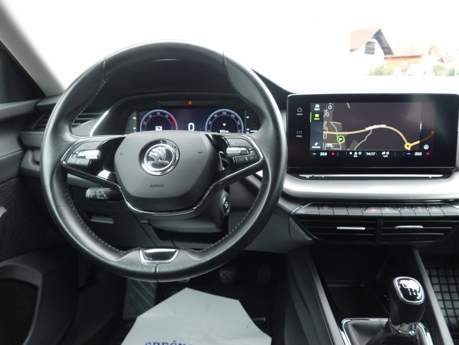 Škoda Octavia Combi 2.0 TDI Ambition+LED+KEYLESS+ACC, fotografija 10
