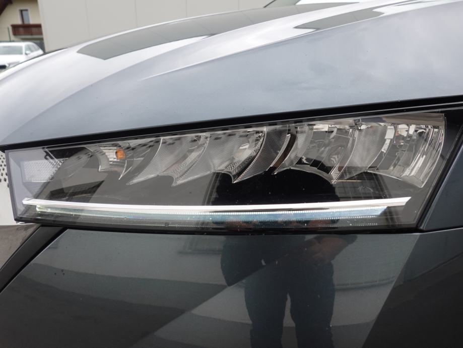 Škoda Octavia Combi 2.0 TDI Ambition+LED+KEYLESS+ACC, fotografija 18