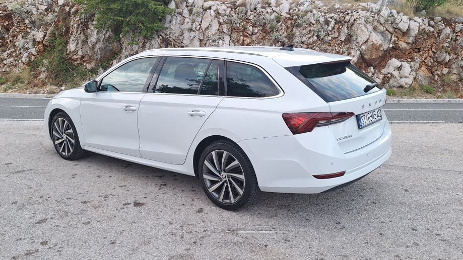 Škoda Octavia Combi 2,0 TDI automatik sa 152000km, fotografija 8