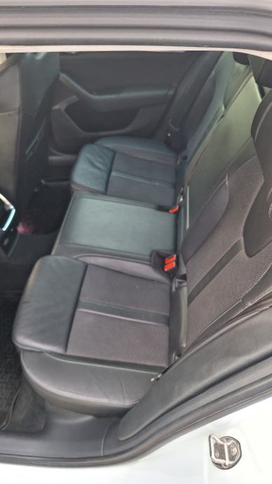 Škoda Octavia Combi 2,0 TDI automatik sa 152000km, fotografija 14