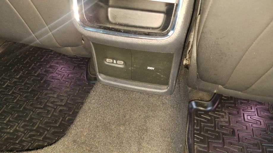 Škoda Octavia Combi 2,0 TDI automatik sa 152000km, fotografija 18