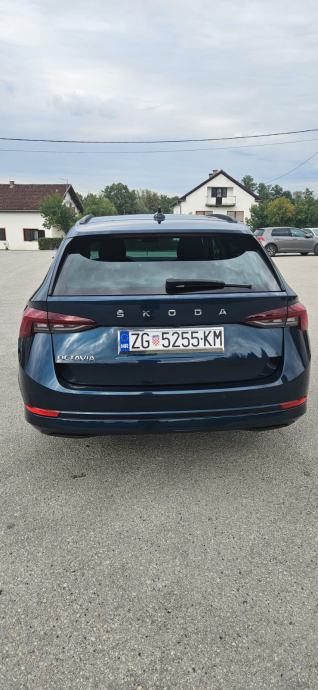 Škoda Octavia Combi 2,0 TDI automatik, fotografija 8