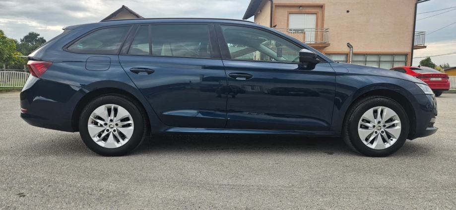 Škoda Octavia Combi 2,0 TDI automatik, fotografija 2