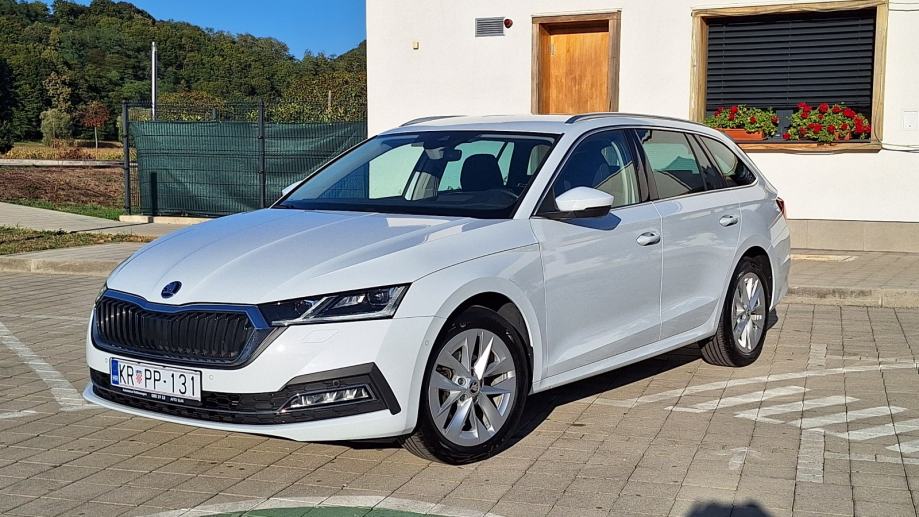 Škoda Octavia Combi 2,0 TDI Style, Webasto, HUD, perla, fotografija 2