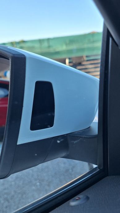 Škoda Octavia Combi 2,0 TDI Style, Webasto, HUD, perla, fotografija 16