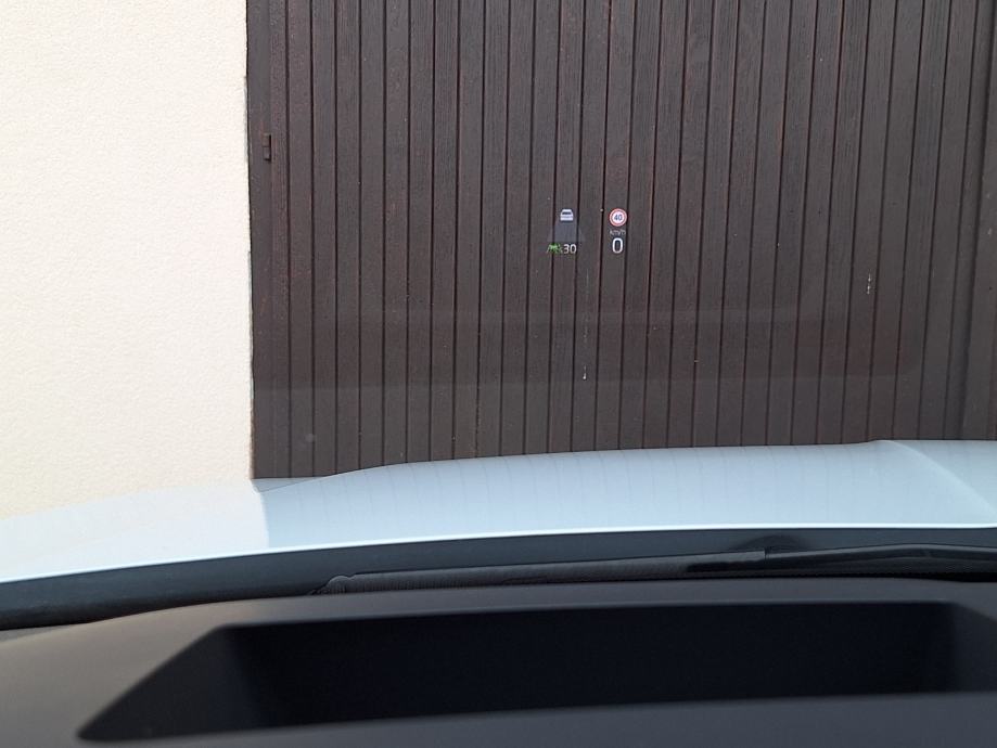Škoda Octavia Combi 2,0 TDI Style, Webasto, HUD, perla, fotografija 20
