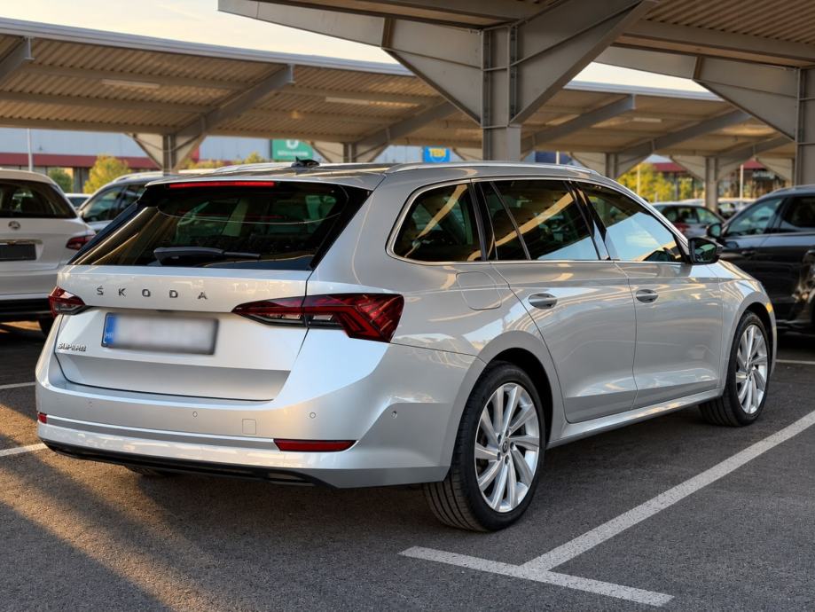 Škoda Octavia Combi 2,0 TDI automatik, fotografija 2