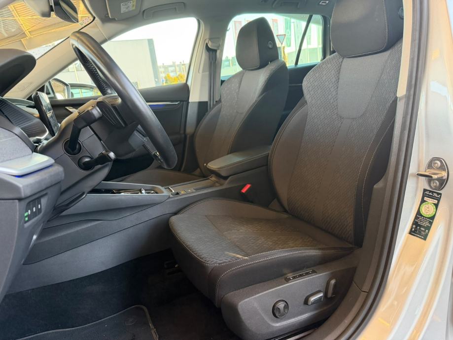 Škoda Octavia Combi 2,0 TDI automatik, fotografija 8