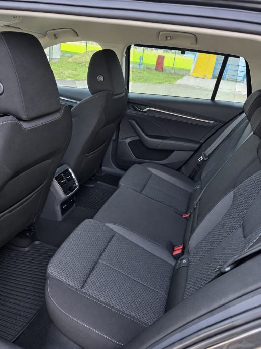 Škoda Octavia Combi 2,0 TDI automatik, fotografija 11