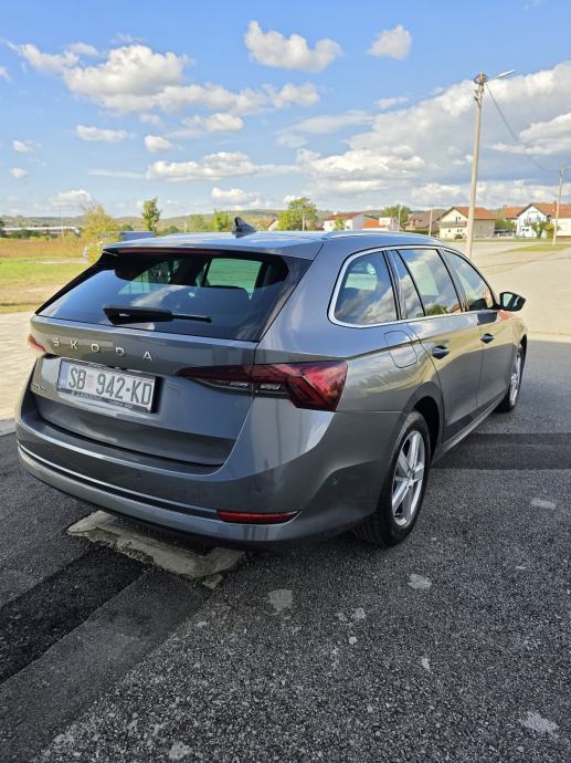 Škoda Octavia Combi 2,0 TDI automatik, fotografija 5