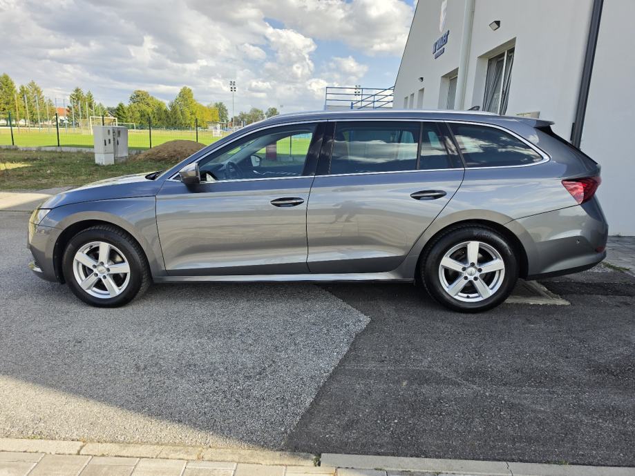 Škoda Octavia Combi 2,0 TDI automatik, fotografija 2